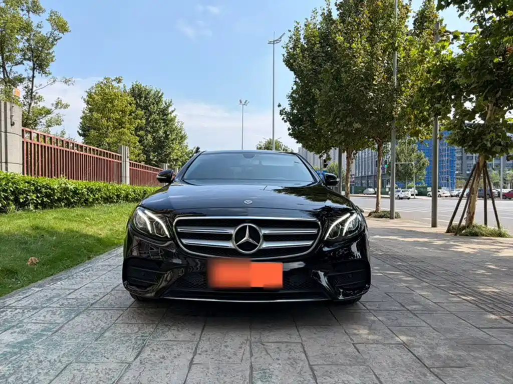Mercedes-Benz E-Class 2020 — фото 23