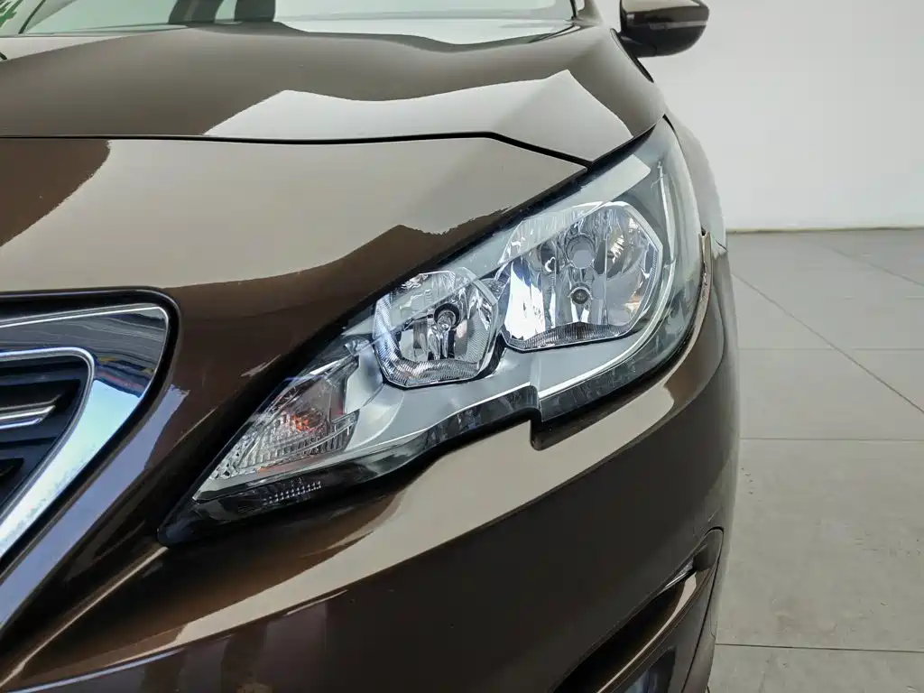 Peugeot 408 2014