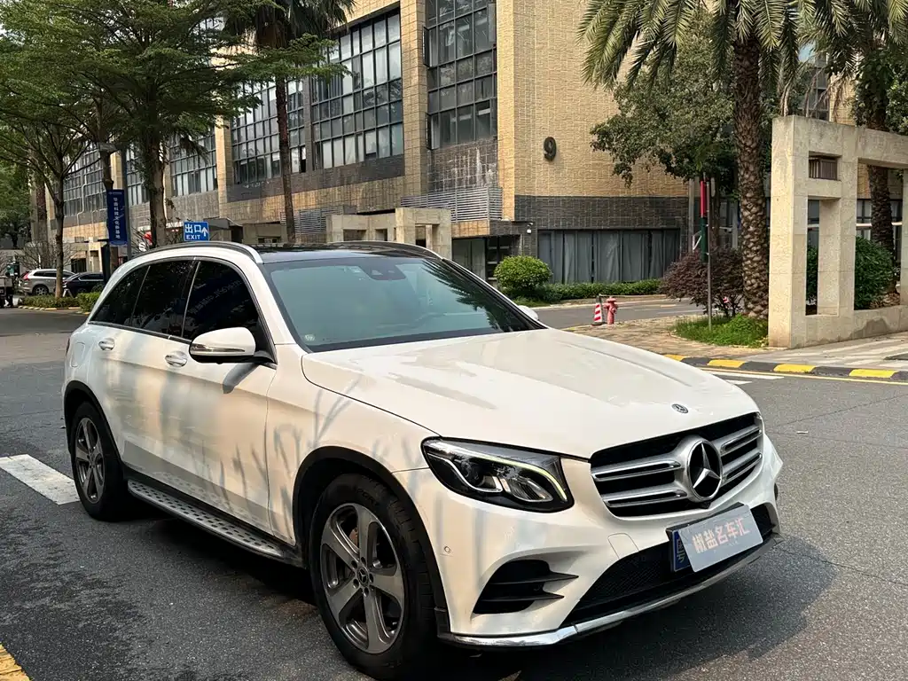 Mercedes-Benz GLC 2017 — фото 3