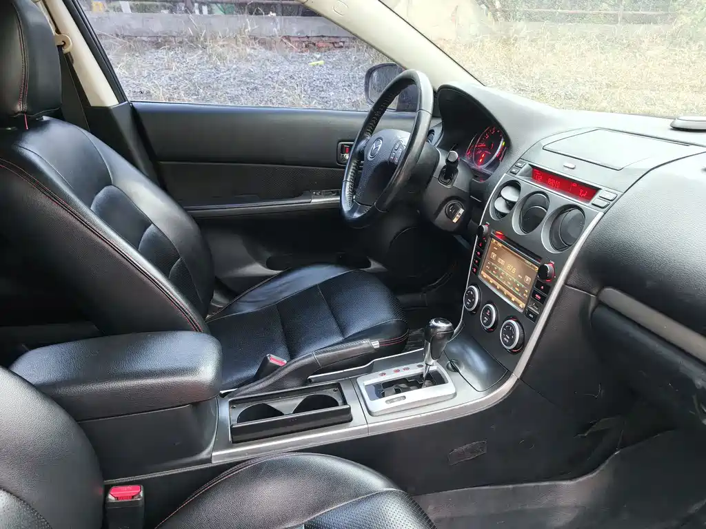 Mazda 6 2015 — фото 11