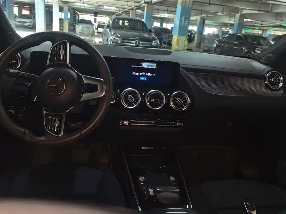 Mercedes-Benz GLA 2021 — фото 16