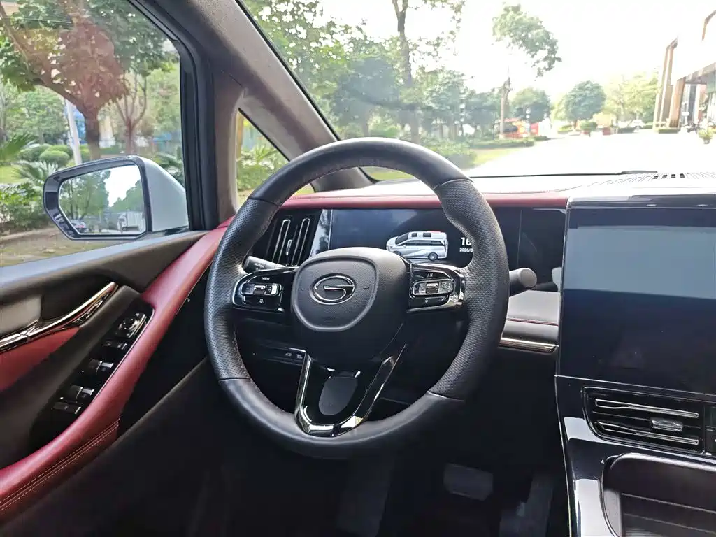 GAC Motor Trumpchi M8 2023 — фото 10