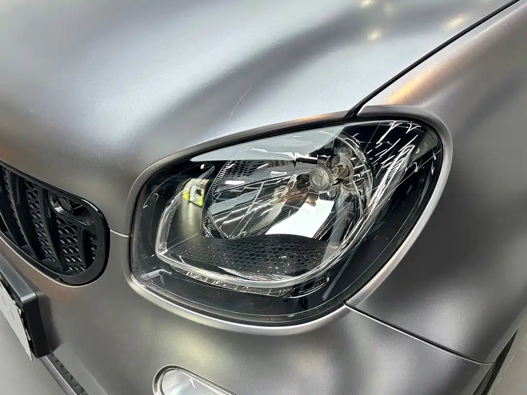 smart Fortwo 2017 — фото 11