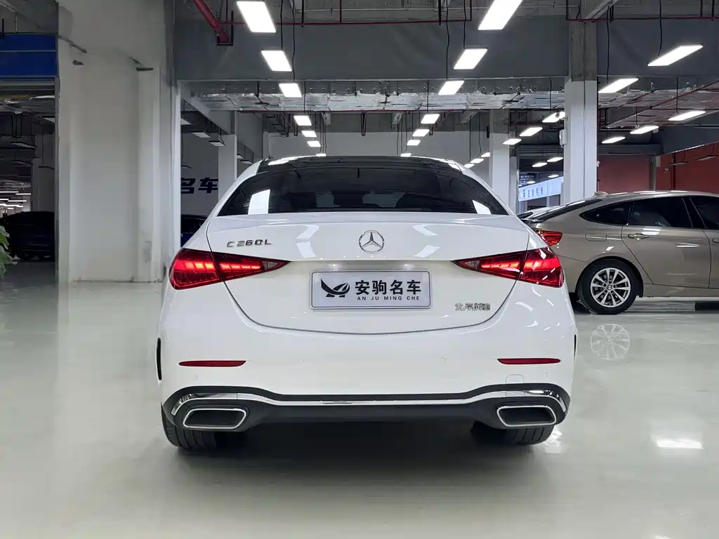 Mercedes-Benz C-Class 2023 — фото 5