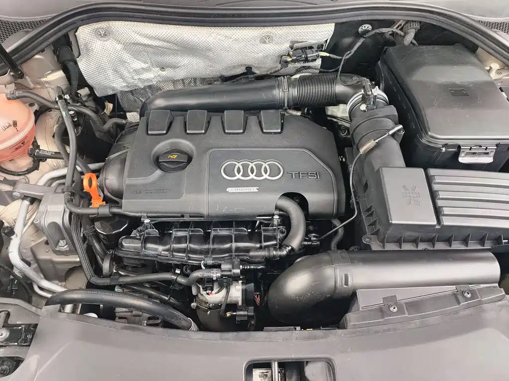 Audi Q3 2015 — фото 13