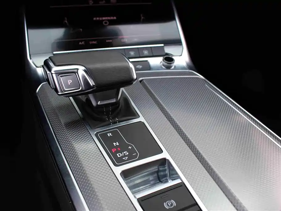 Audi A6L 2021 — фото 9