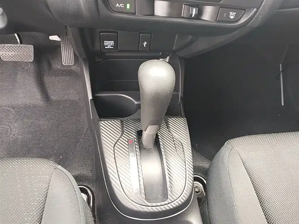 Honda Fit 2017 — фото 14