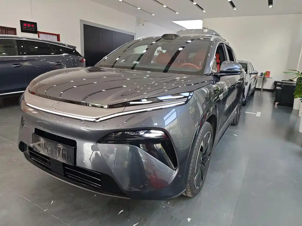 BYD Tang L 2025