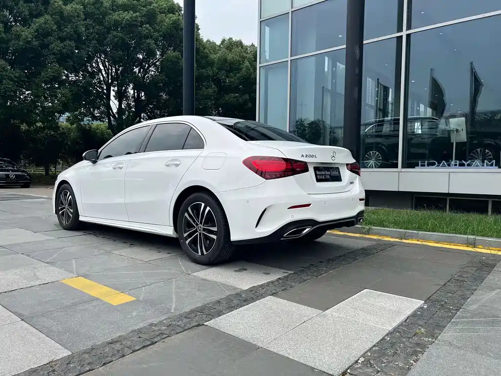 Mercedes-Benz A-Class 2023 — фото 16