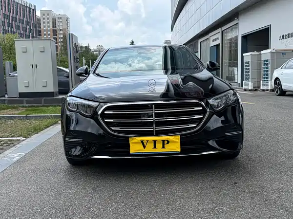 Mercedes-Benz E-Class 2024