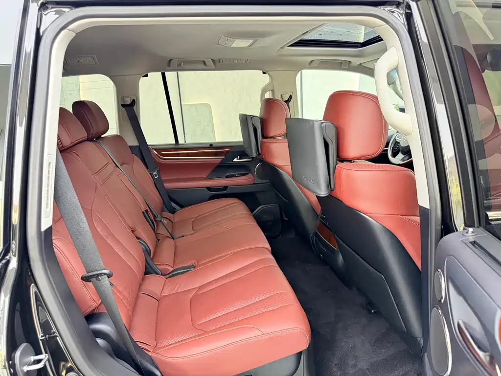 Lexus LX 2020 — фото 16