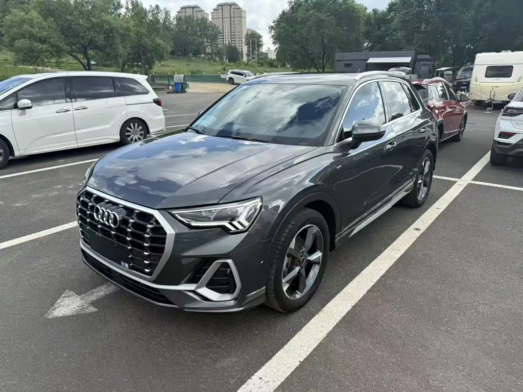 Audi Q3 2022