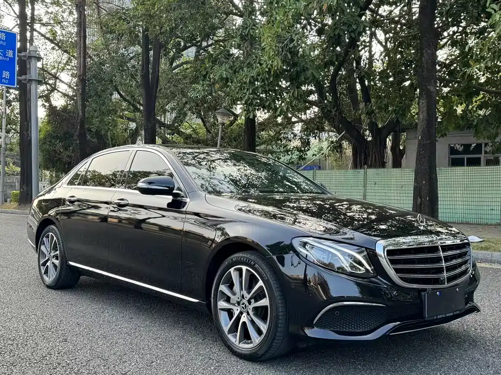 Mercedes-Benz E-Class 2017 — фото 3