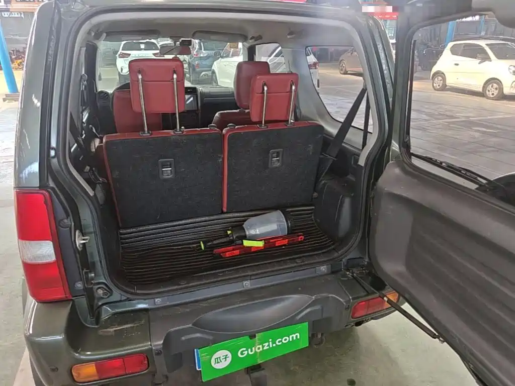 Suzuki Jimny 2015 — фото 19