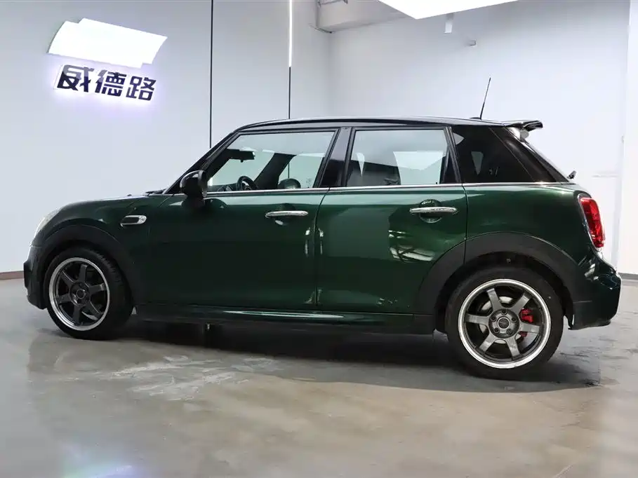 MINI MINI 2019