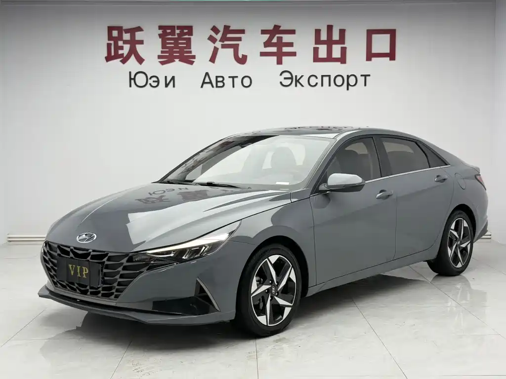 Hyundai Elantra 2022