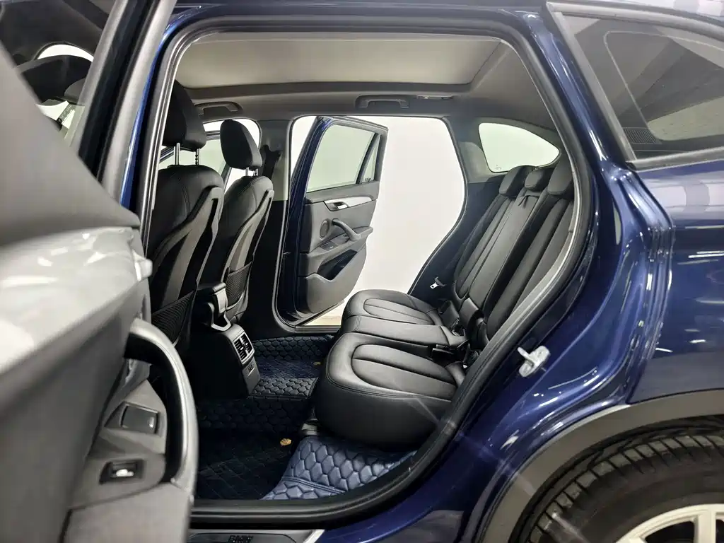 BMW X1 2019 — фото 12
