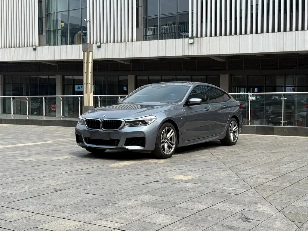 BMW 6 Series GT 2019 — фото 1