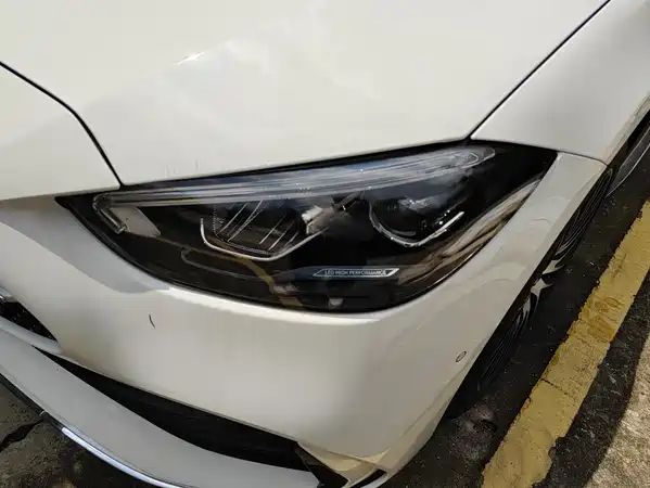 Mercedes-Benz C-Class 2025