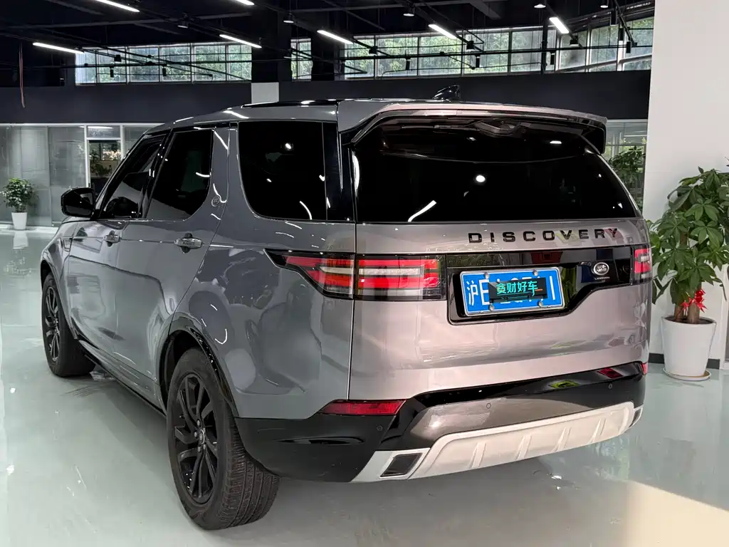 Land Rover Discovery 2020 — фото 11