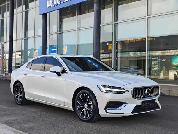 Volvo S60 2021
