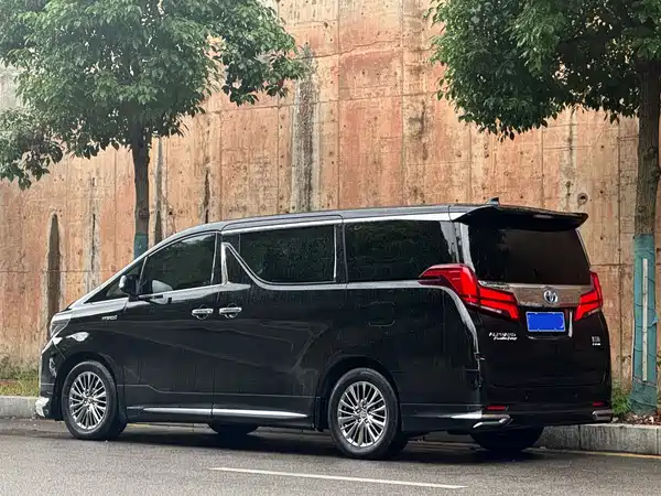 Toyota Alphard 2020