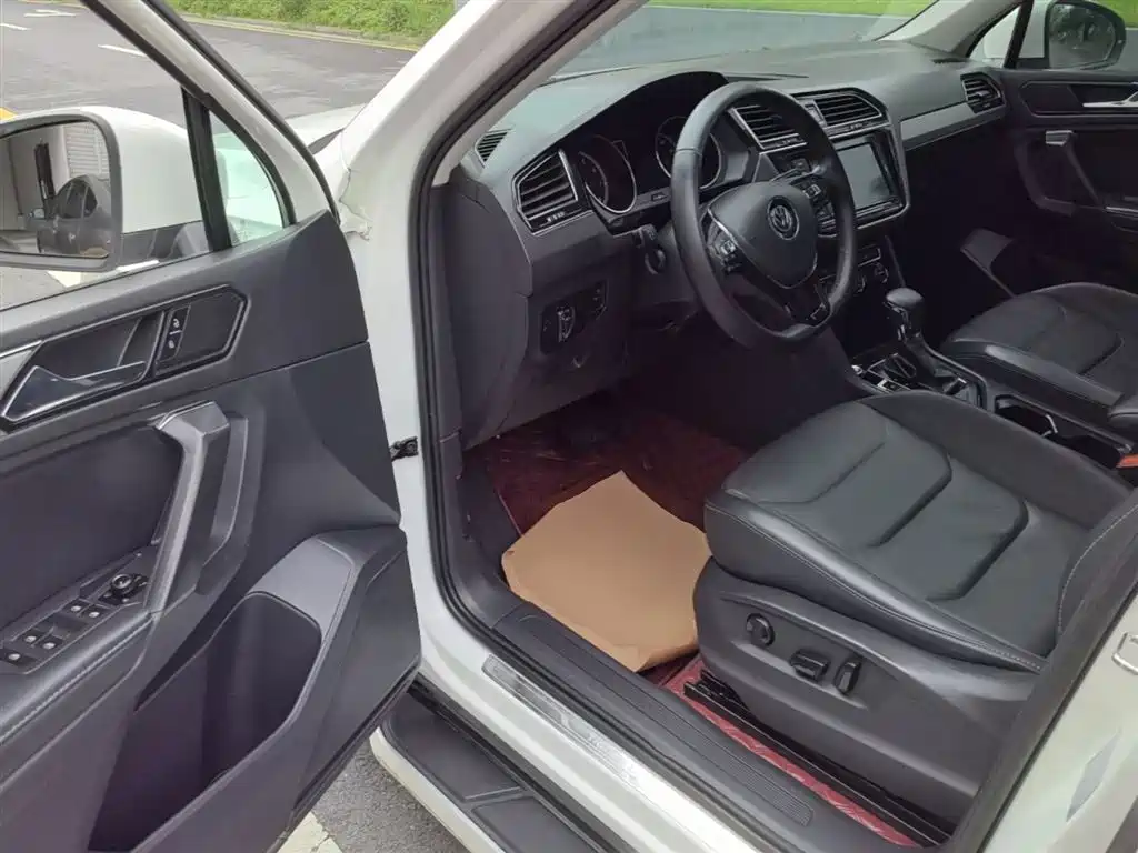 Volkswagen Tiguan L 2019 — фото 16