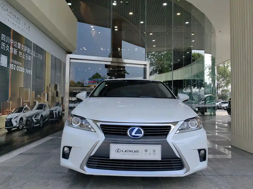 Lexus CT 2014