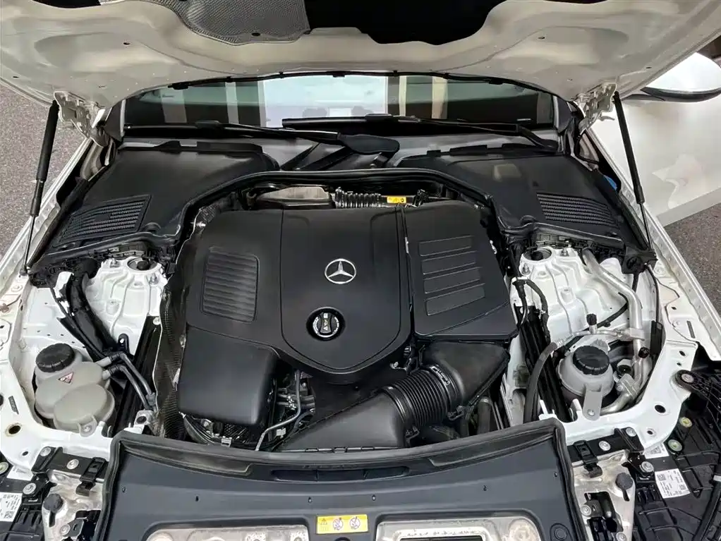 Mercedes-Benz C-Class 2023 — фото 8