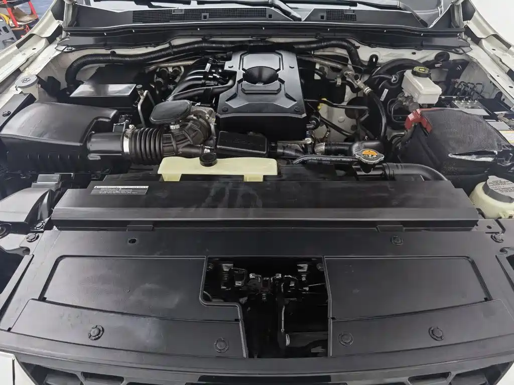 Nissan Terra 2020