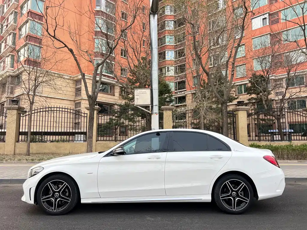 Mercedes-Benz C-Class 2021 — фото 2