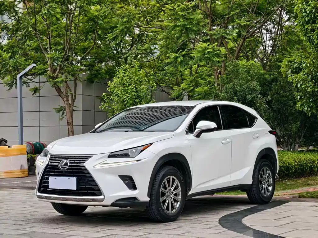 Lexus NX 2018