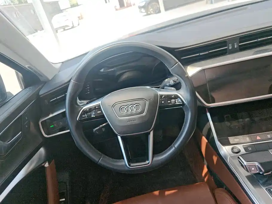 Audi A6L 2022 — фото 15