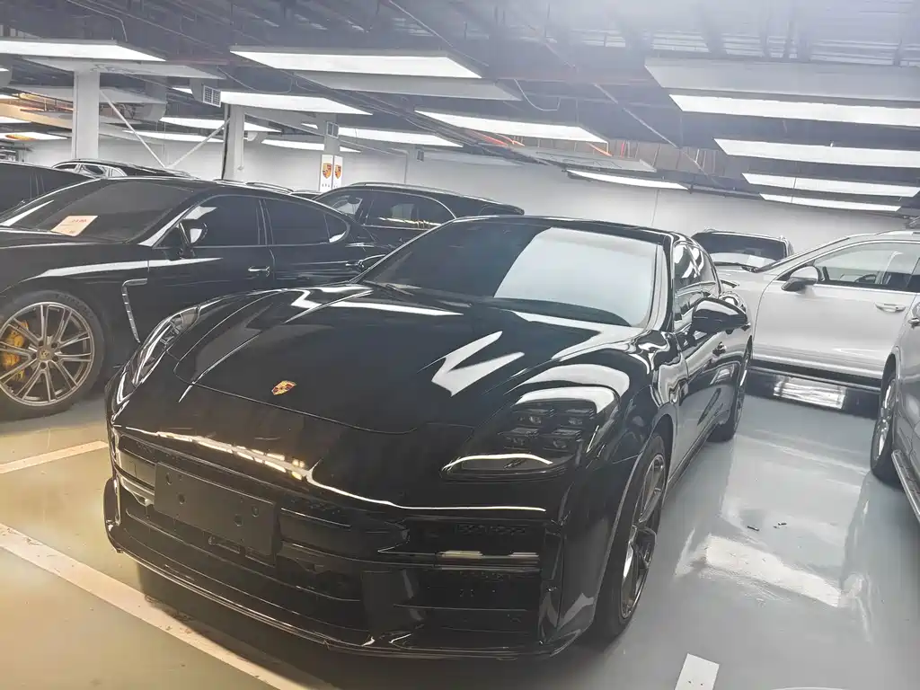 Porsche Panamera 2015 — фото 1