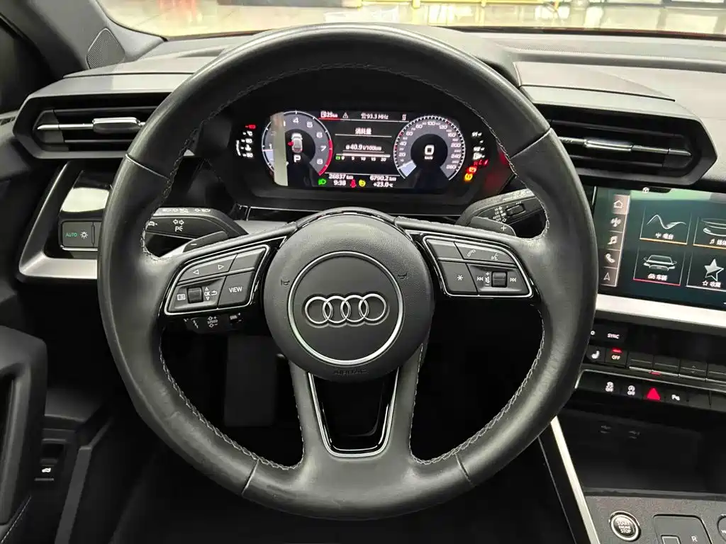 Audi A3 2023 — фото 3