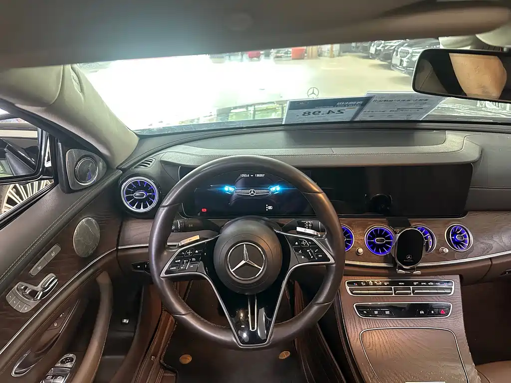 Mercedes-Benz E-Class 2020 — фото 13