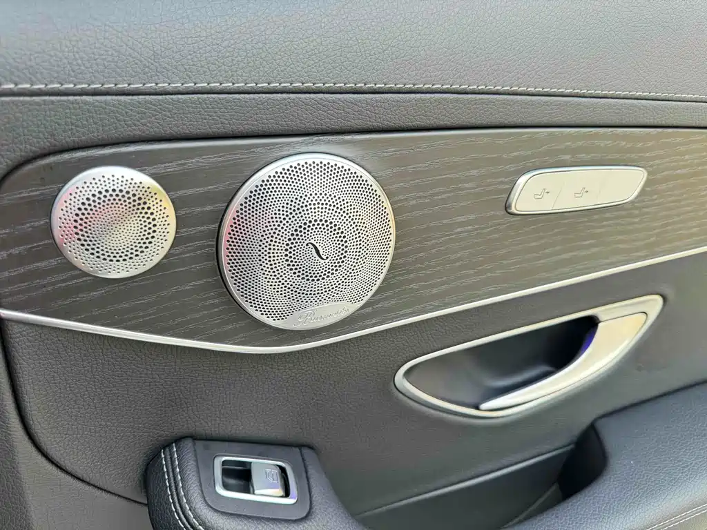 Mercedes-Benz C-Class 2022 — фото 10