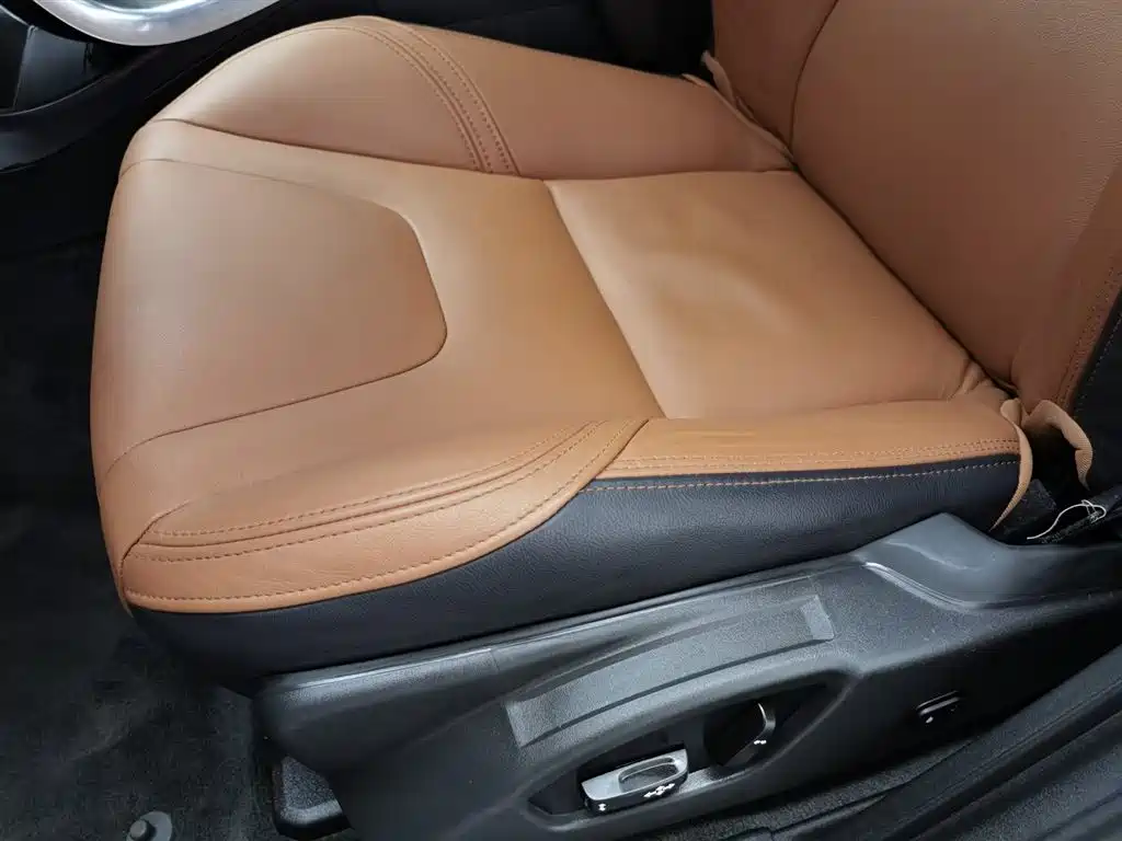 Volvo S60 2015 — фото 20