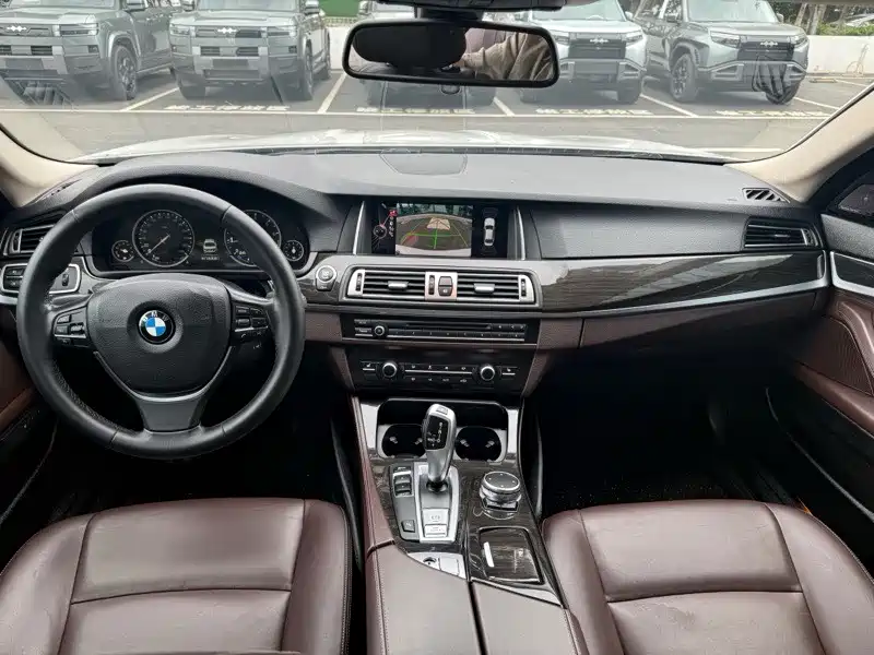 BMW 5 Series 2015 — фото 5
