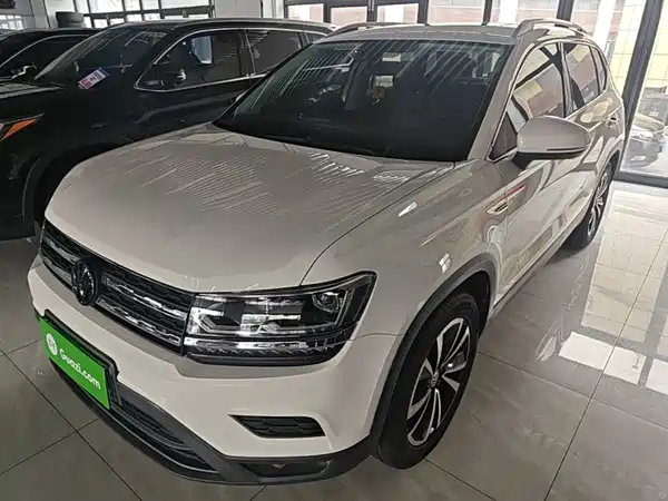 Volkswagen Tharu 2020