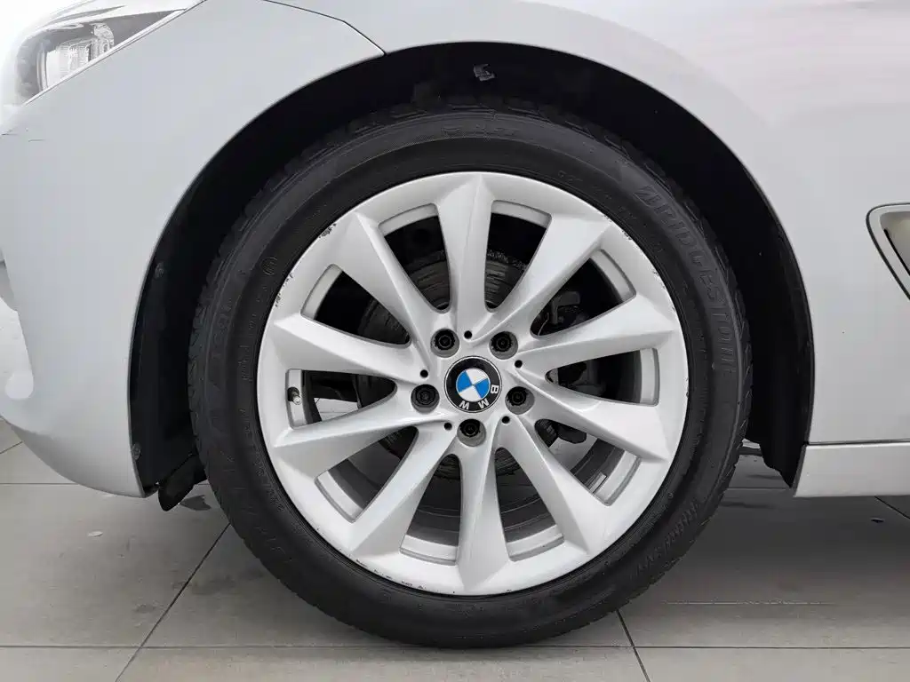 BMW 3 Series GT 2014 — фото 17