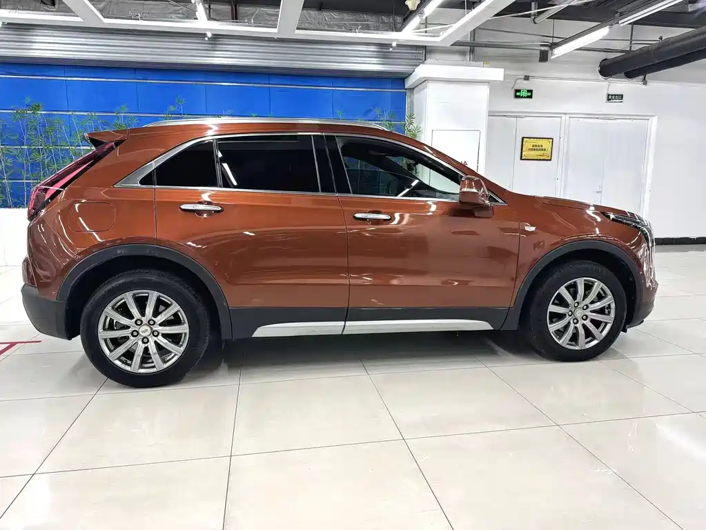 Cadillac XT4 2018 — фото 7
