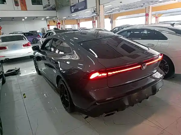 Changan UNI-V 2024