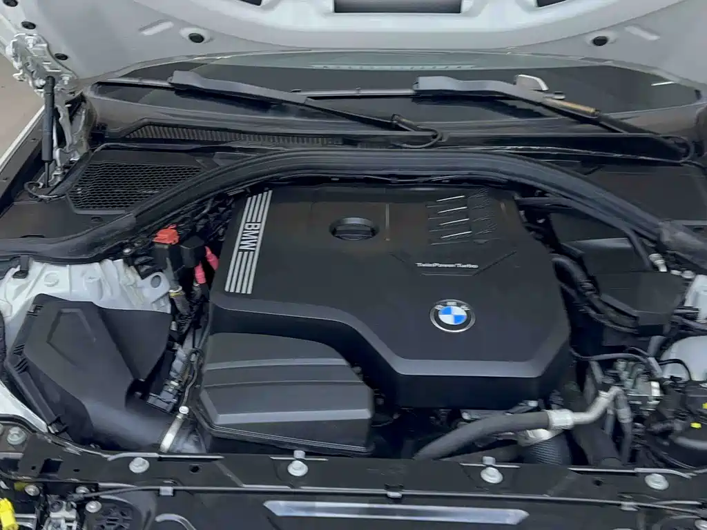 BMW 3 Series 2022 — фото 17