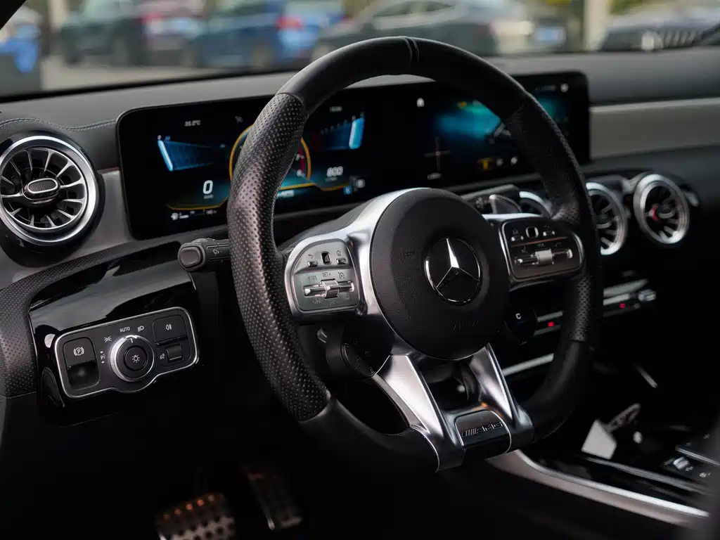 Mercedes-Benz CLA AMG 2022 — фото 9