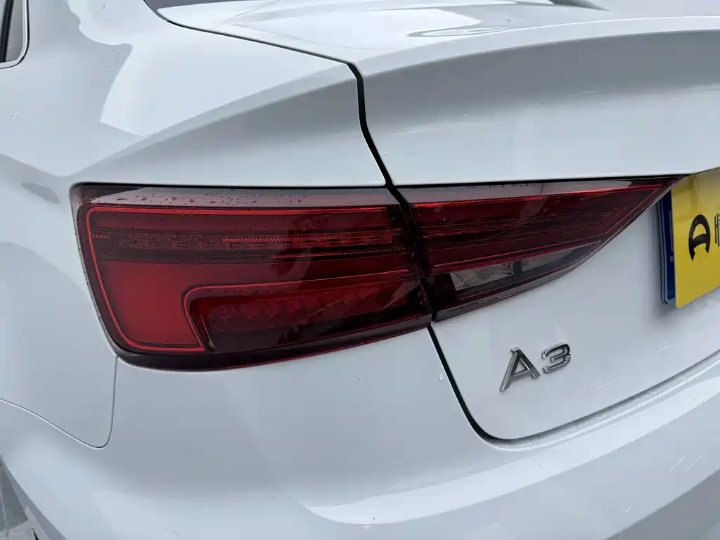 Audi A3 2017 — фото 13