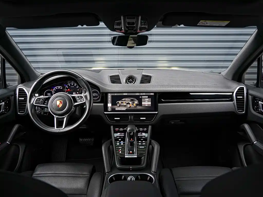 Porsche Cayenne 2020 — фото 6
