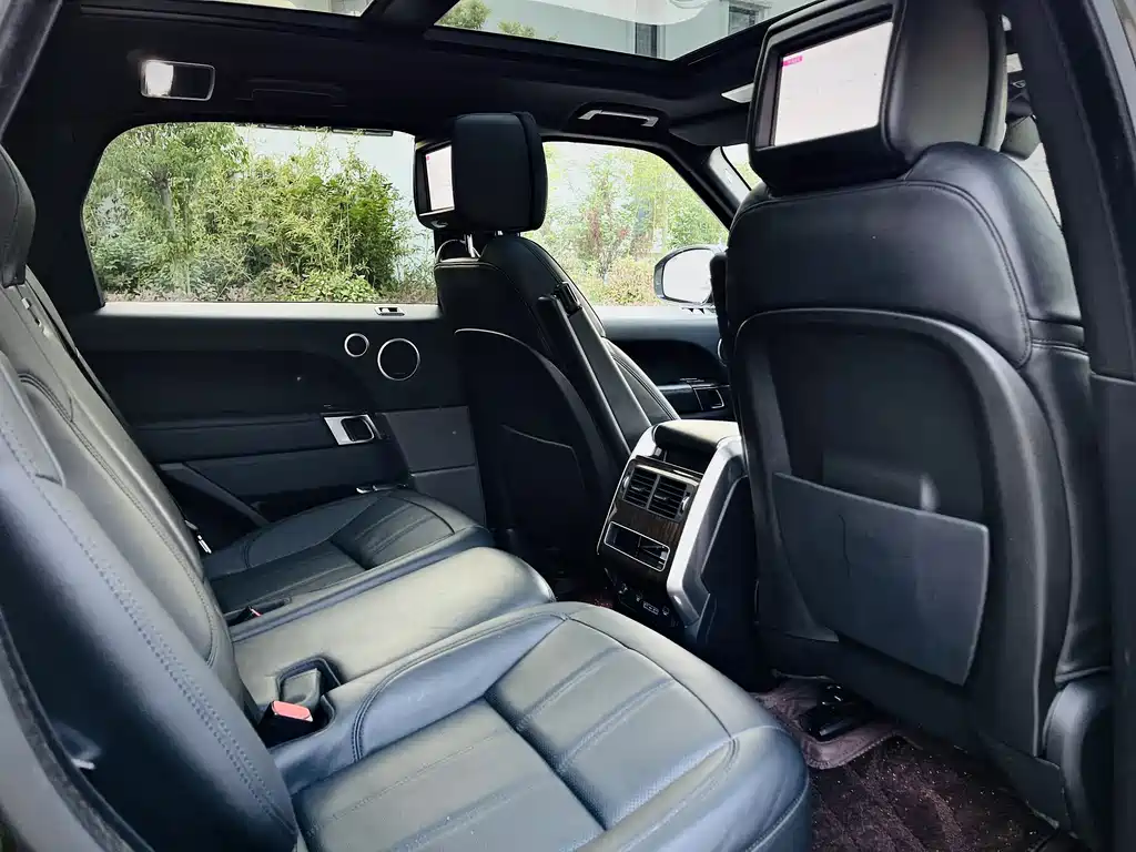 Land Rover Sport 2018 — фото 16
