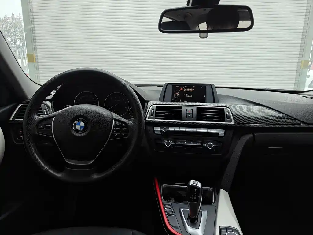 BMW 3 Series 2015 — фото 12