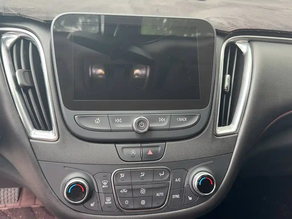 Chevrolet Malibu XL 2021 — фото 18